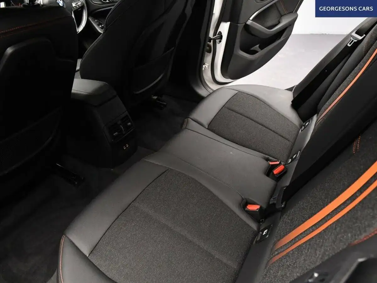 2022-bmw-1-series-15td-116d-sport-big-22