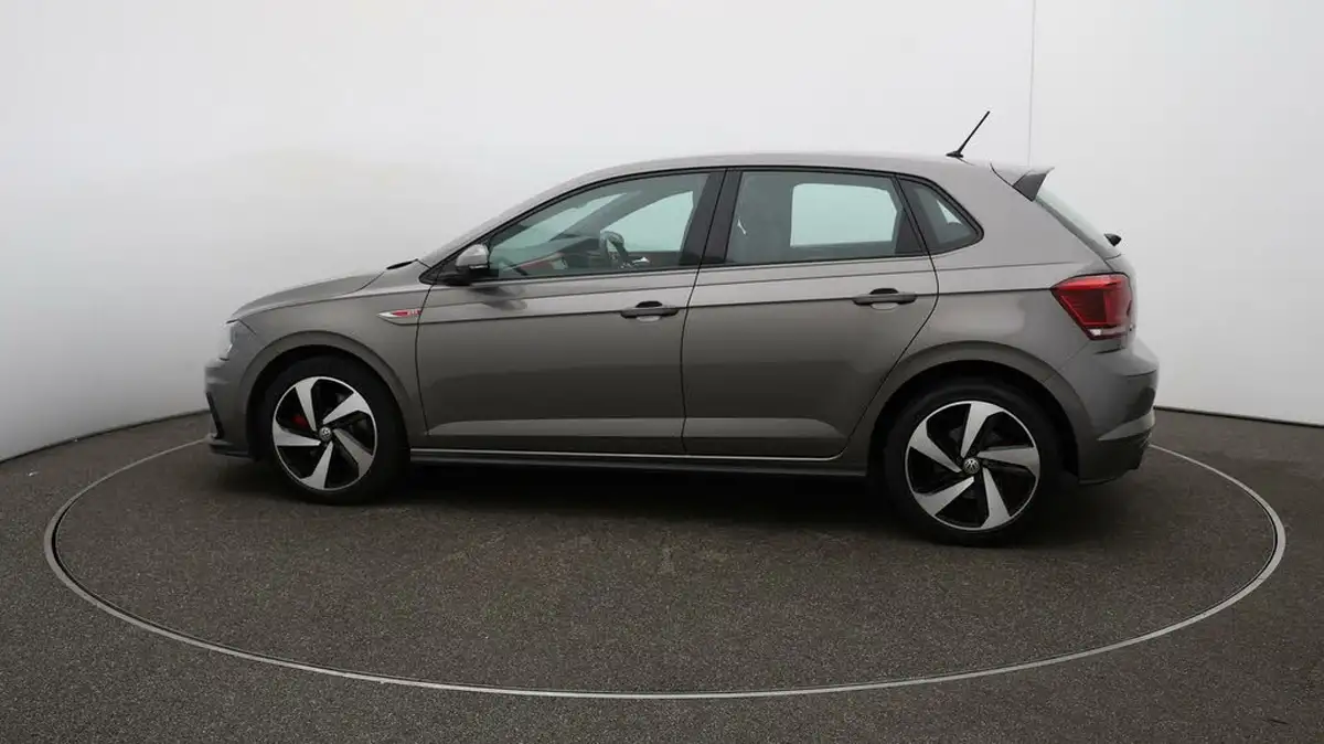 2019-volkswagen-polo-20-tsi-gti-big-57