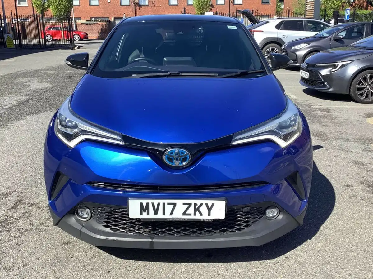 2017-toyota-c-hr-18-vvt-i-dynamic-big-1