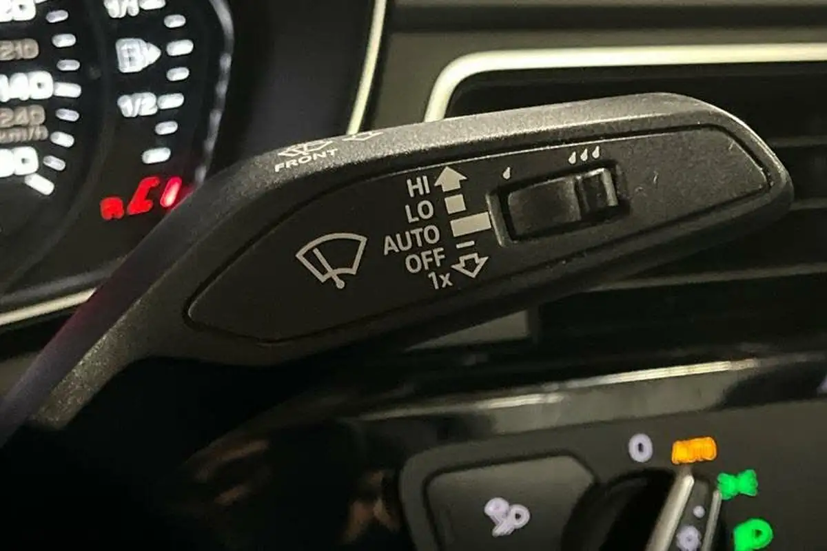 2018-audi-a4-14-tfsi-black-edition-big-14
