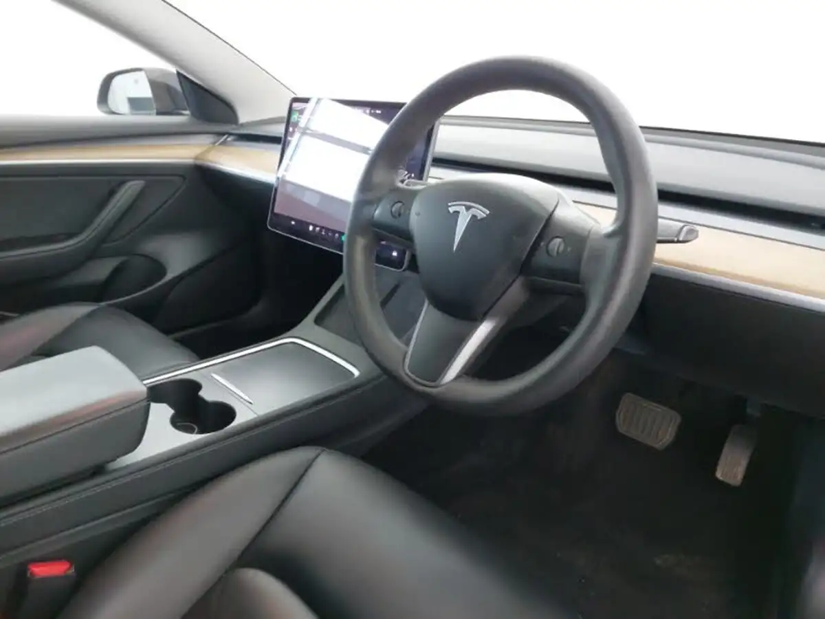 2021-tesla-model-3-e-long-range-4x4-big-10