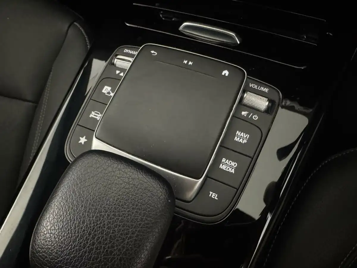 2022-mercedes-benz-cla-13-cla-180-amg-line-premium-coupe-4d-big-21