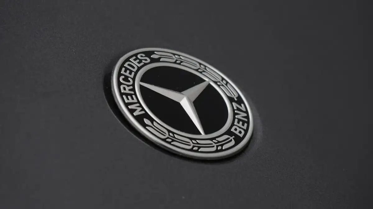 2022-mercedes-benz-a-class-13-a200-amg-line-executive-edition-hatchback-5d-7g-dct-big-24