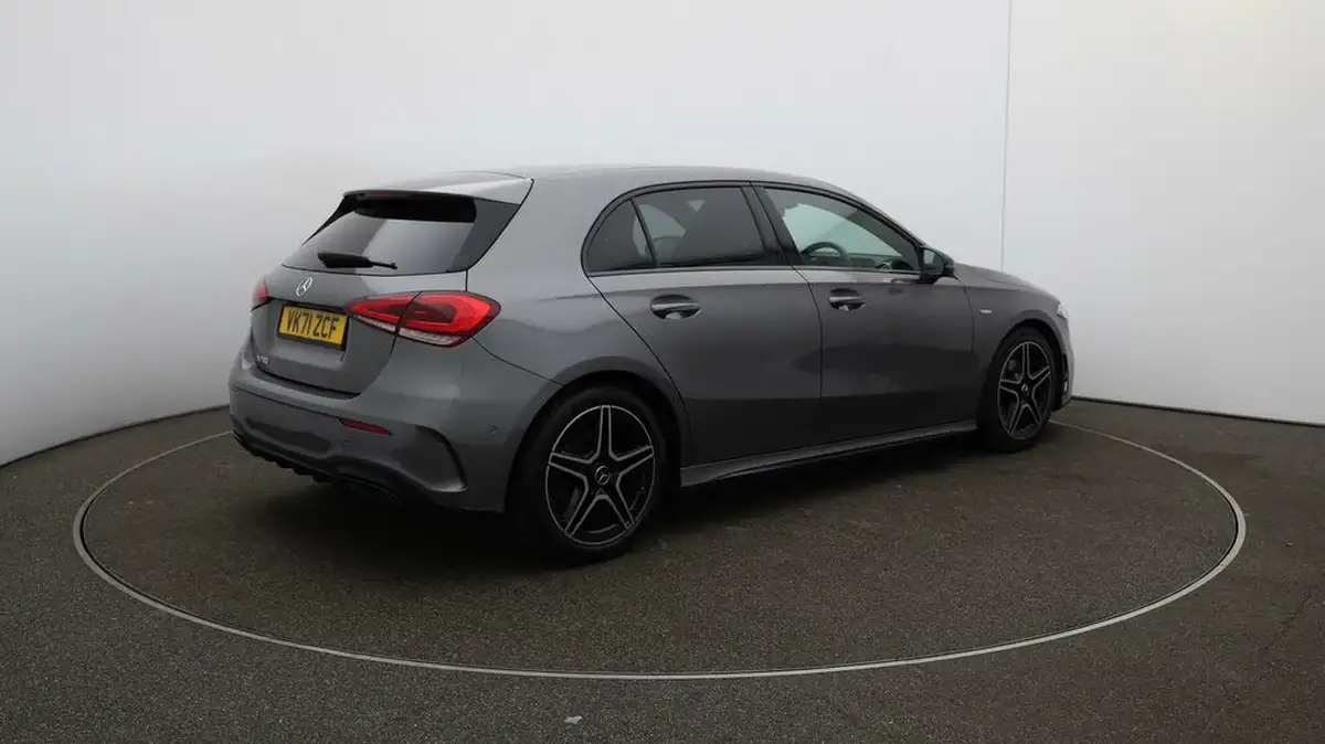2022-mercedes-benz-a-class-13-a200-amg-line-executive-edition-hatchback-5d-7g-dct-big-52