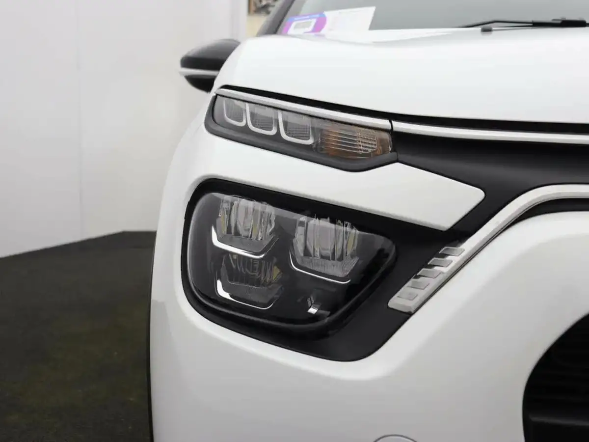 2024-citroen-c3-12-puretech-plus-110ps-eat6-big-48