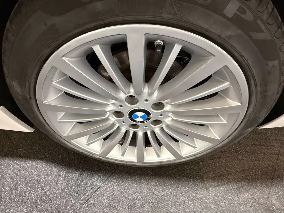 2015-bmw-3-series-20-328i-luxury-touring-5d-auto-big-50