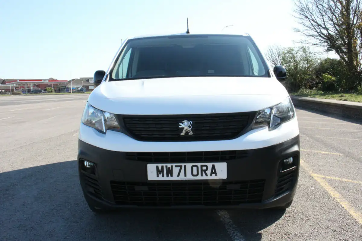 2021-peugeot-partner-15-bluehdi-1000-professional-premium-100pseu6d-big-3