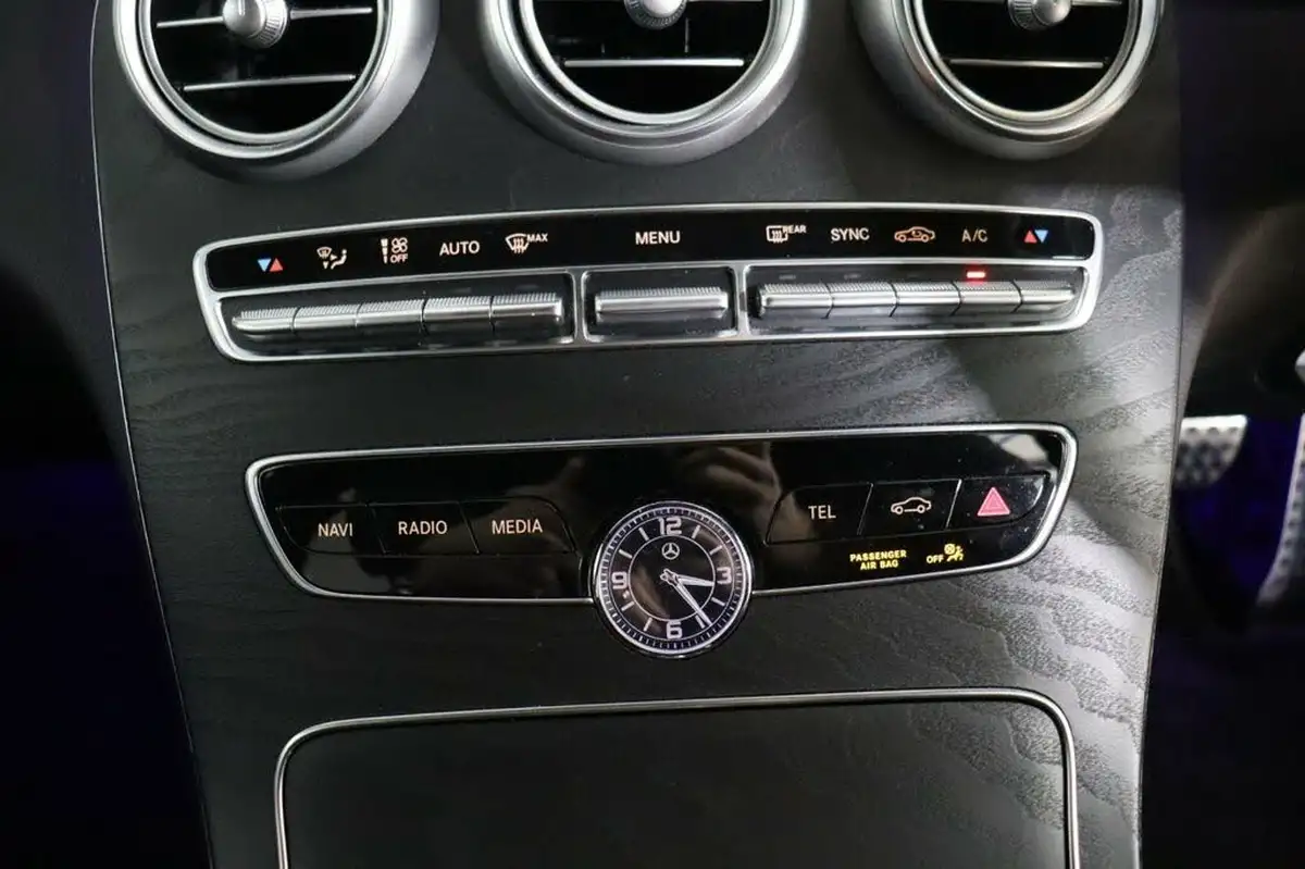 2021-mercedes-benz-c-class-20d-c220d-amg-line-edition-premium-estate-5d-big-27