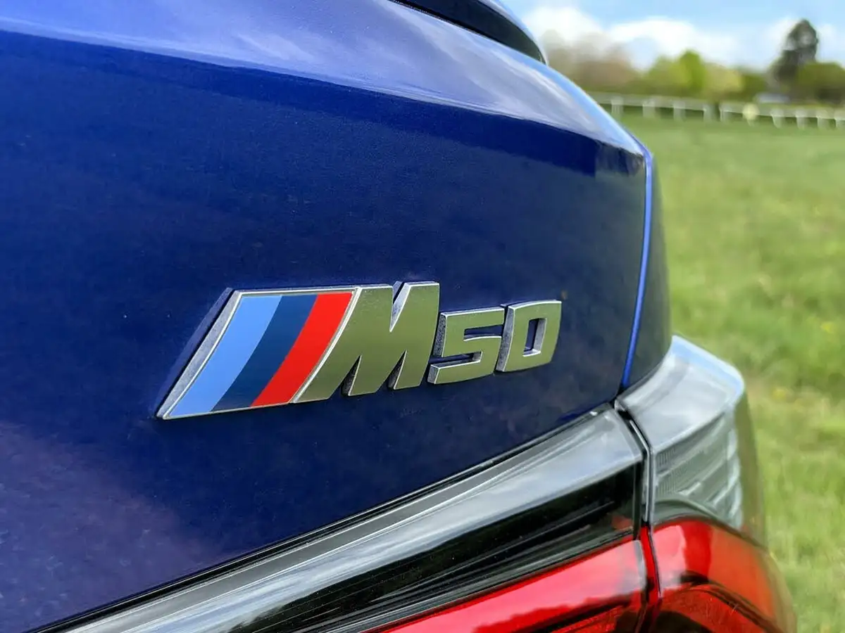 2024-bmw-i4-e-m50-big-3