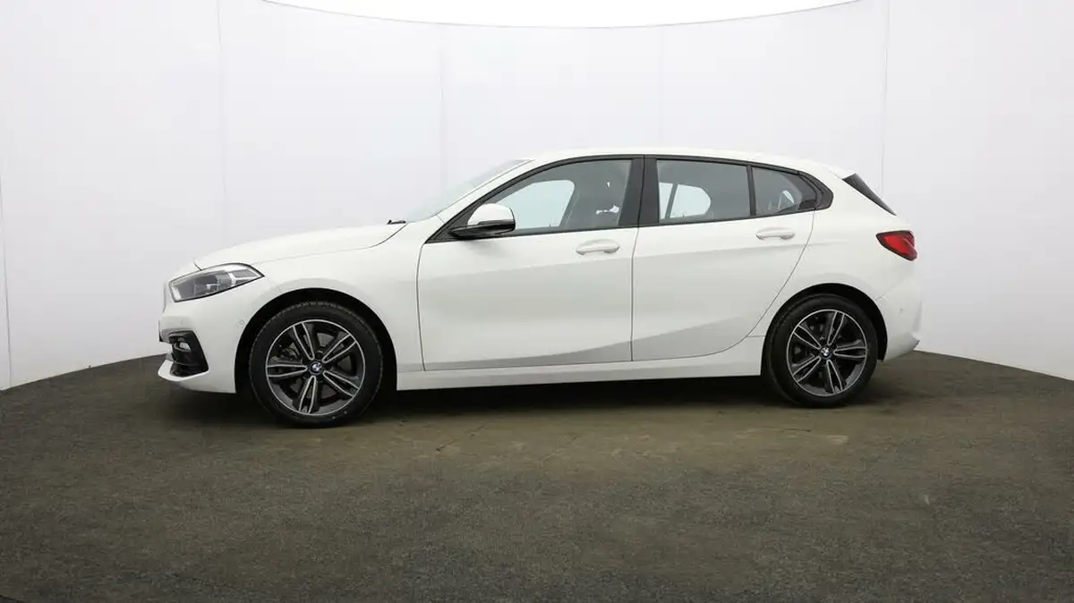 2021-bmw-1-series-20td-120d-xdrive-sport-lcp-big-67