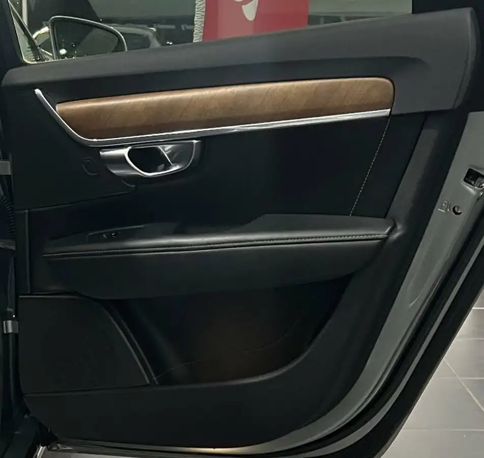 2018-volvo-s90-20td-d5-inscription-awd-big-35