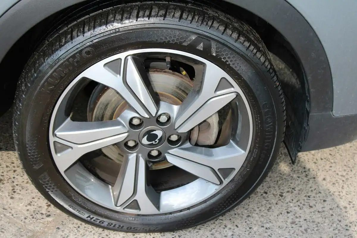 2023-kgm-ssangyong-tivoli-15-ultimate-big-21
