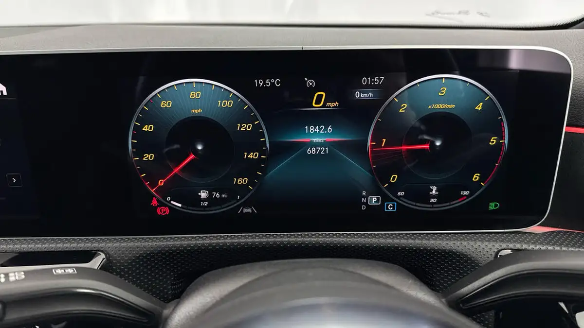 2018-mercedes-benz-a-class-15d-a180d-amg-line-116ps-premiumss-hatchback-5d-7g-dct-big-12