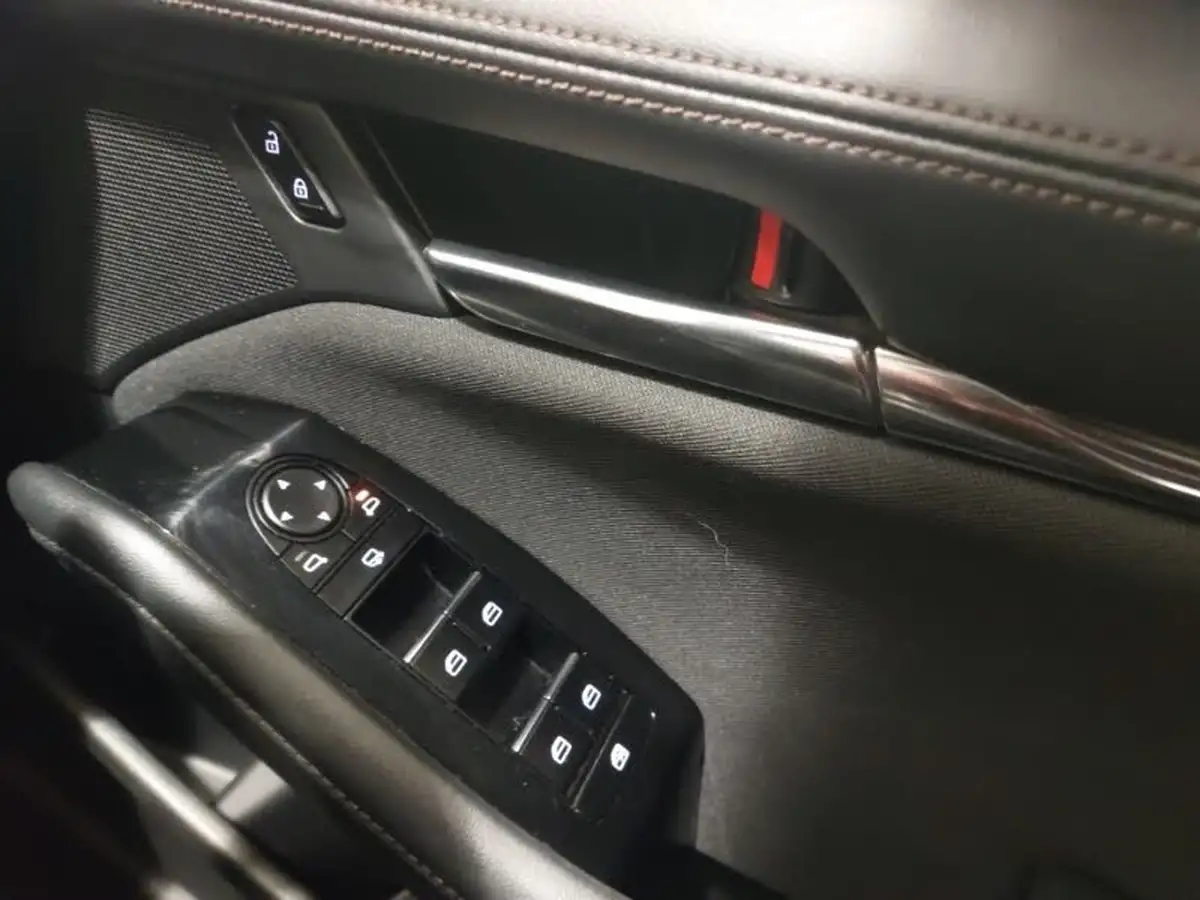 2021-mazda-mazda3-20-sport-lux-122ps-hatchback-5d-auto-big-18