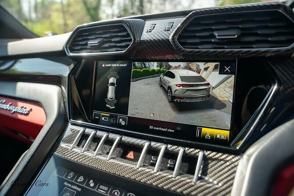 2022-lamborghini-urus-40-no-trim-big-57