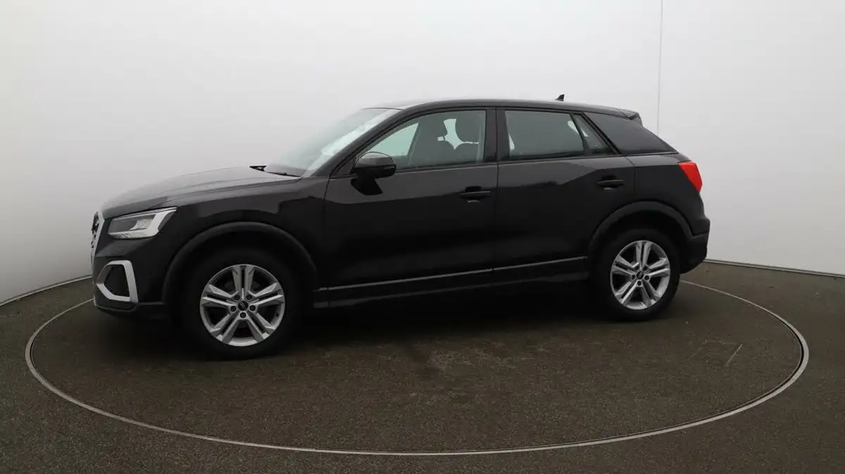 2021-audi-q2-10-30-tfsi-sport-big-64