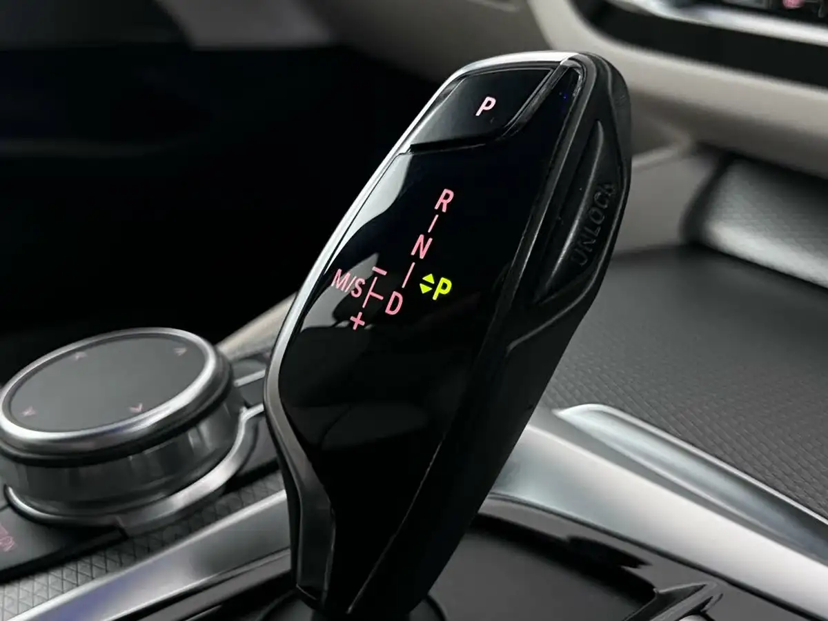 2018-bmw-5-series-20-530e-m-sport-big-41