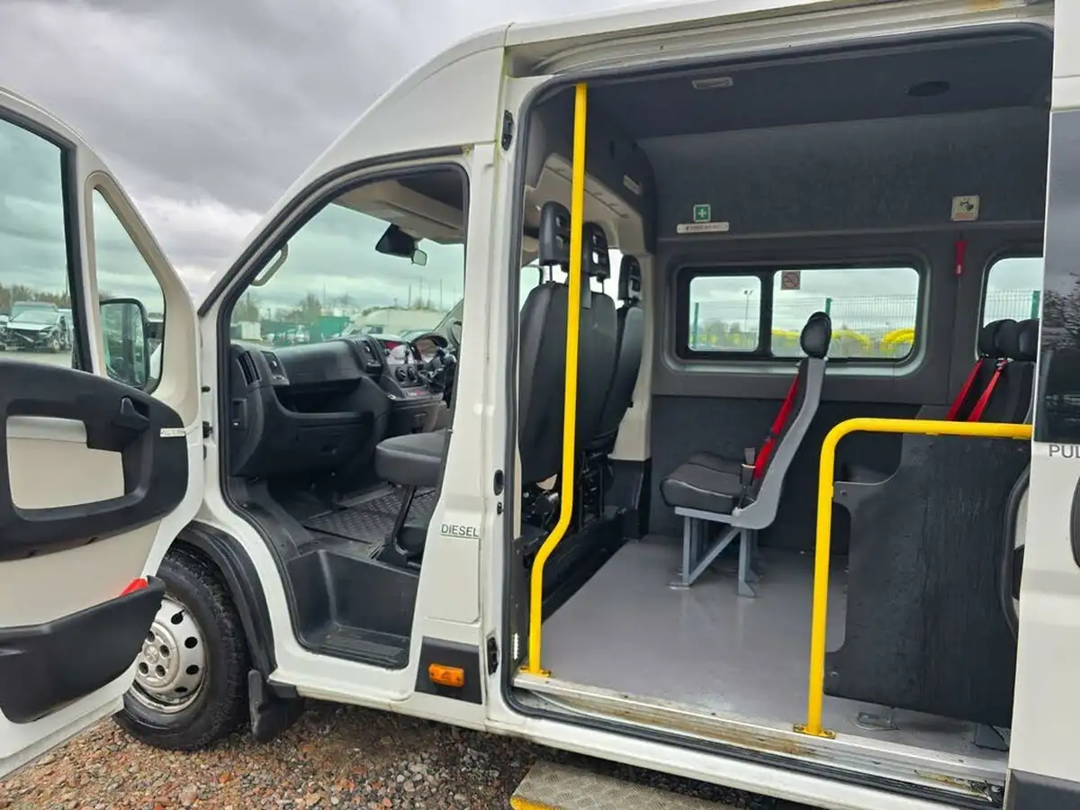 2018-peugeot-boxer-20-bluehdi-440-l4-h2-130-panel-big-54