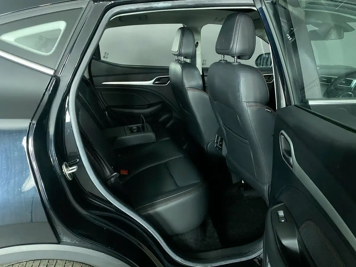2023-mg-zs-suv-e-trophy-ev-176ps-big-18