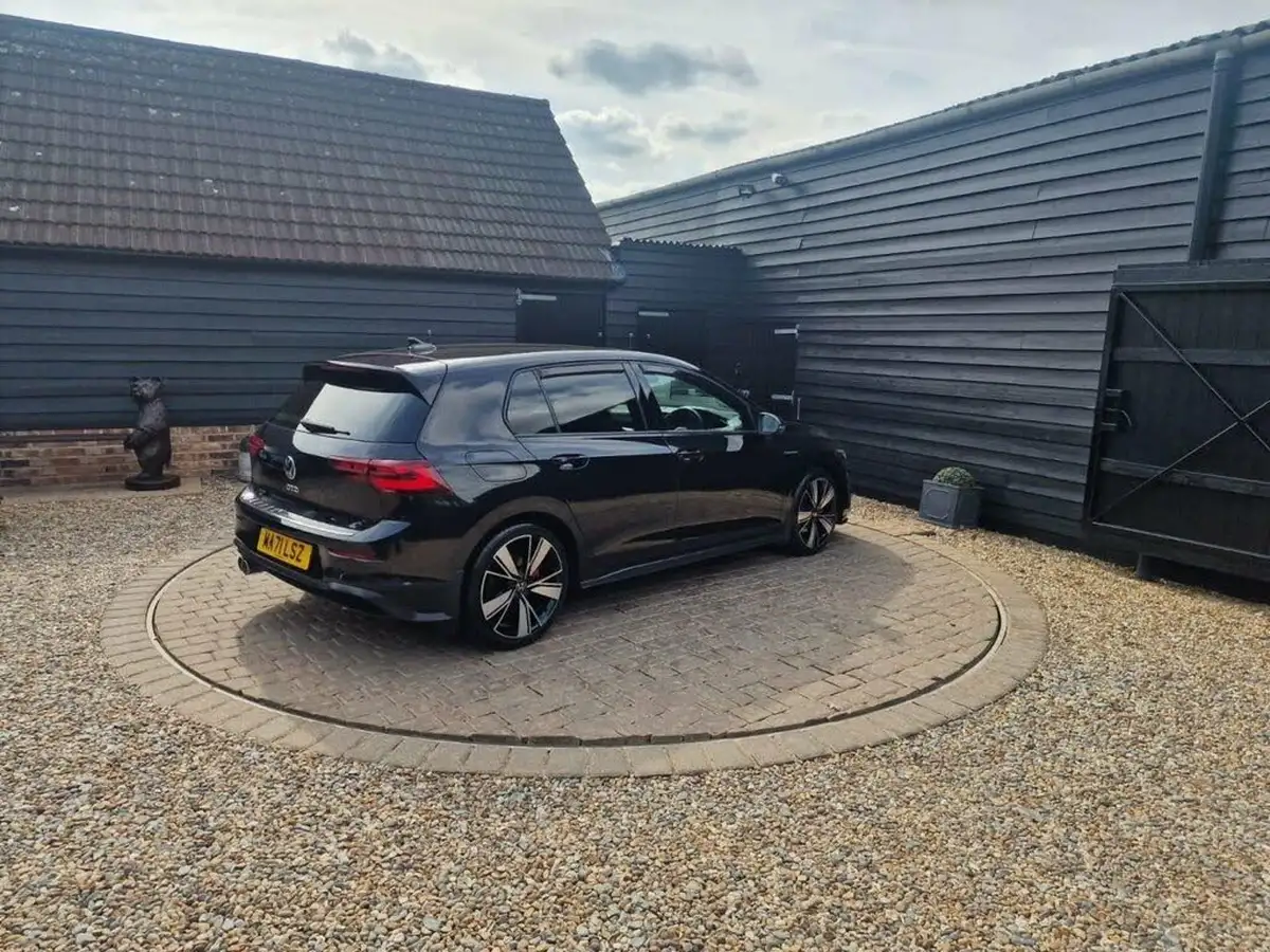 2021-volkswagen-golf-20tdi-gtd-big-3