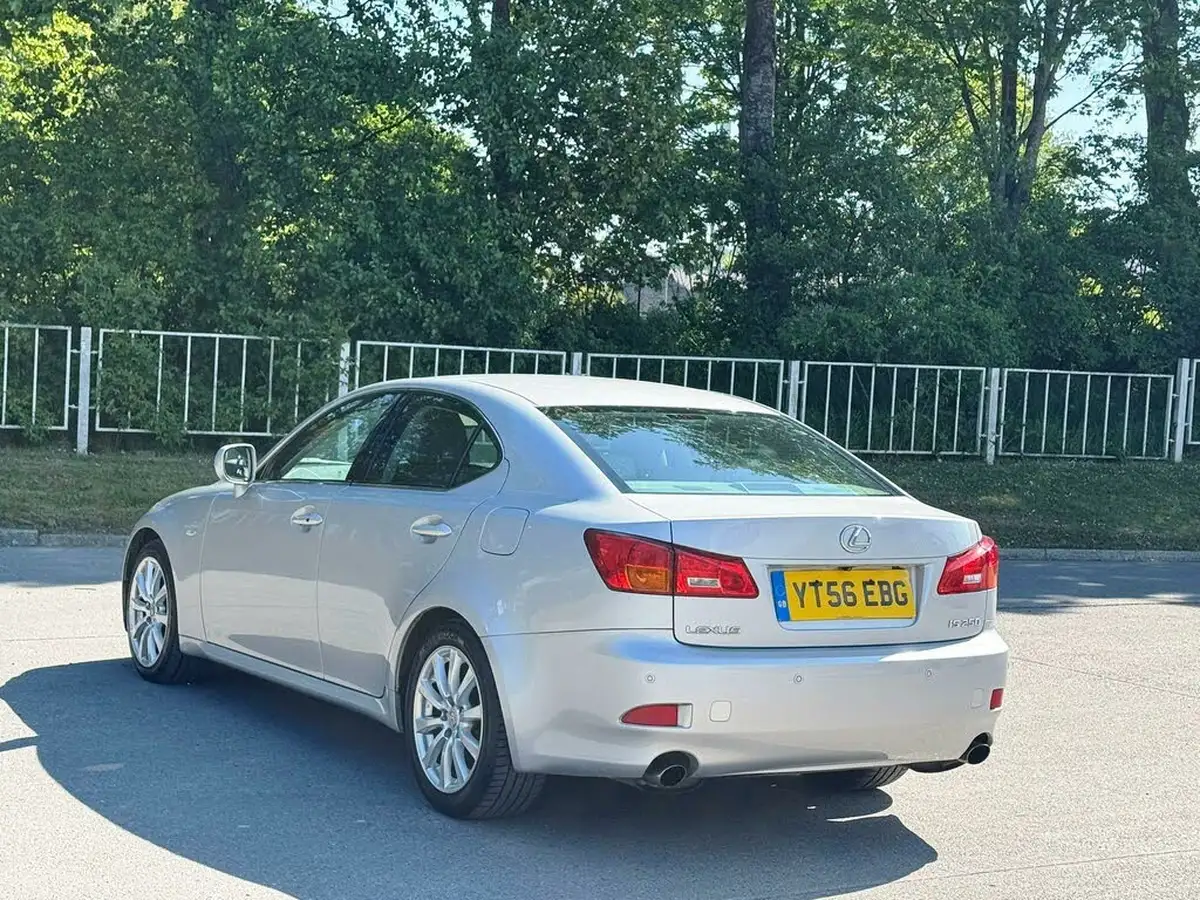 2006-lexus-is-250-25-se-l-auto-big-6