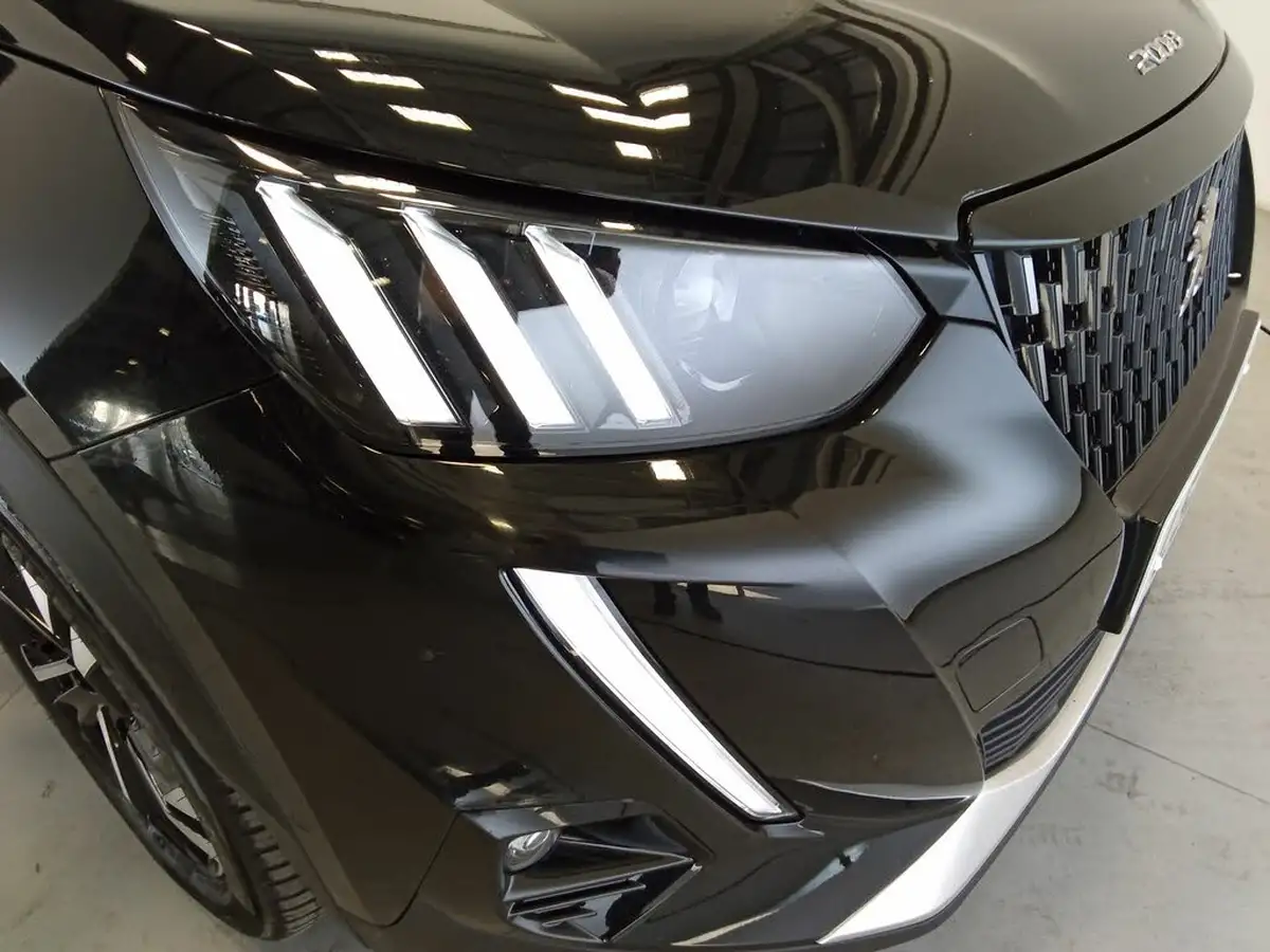 2022-peugeot-2008-suv-12-puretech-gt-big-32