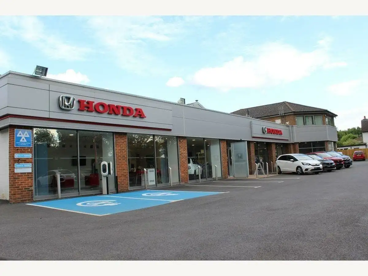 2024-bmw-1-series-20-m135i-xdrive-big-4