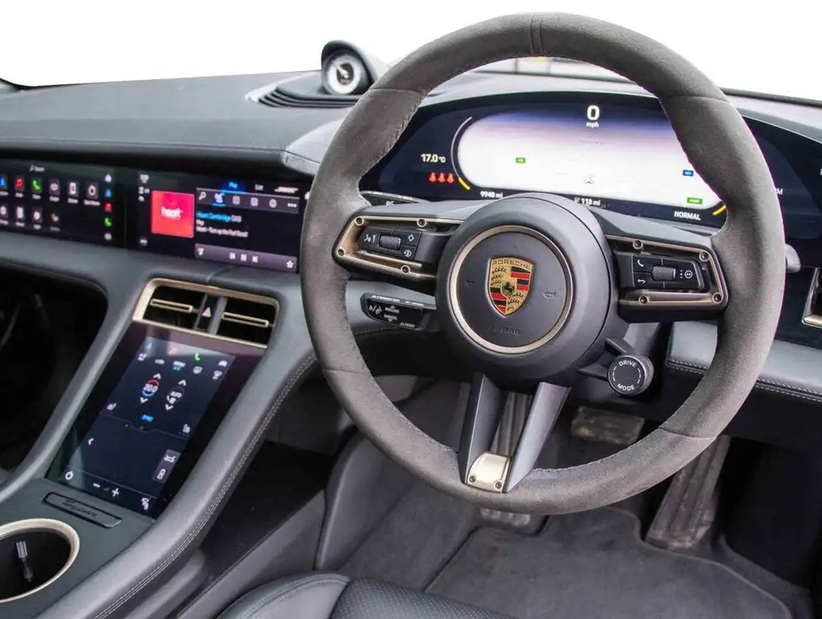 2021-porsche-taycan-e-4s-571ps-performance-battery-plus-big-8