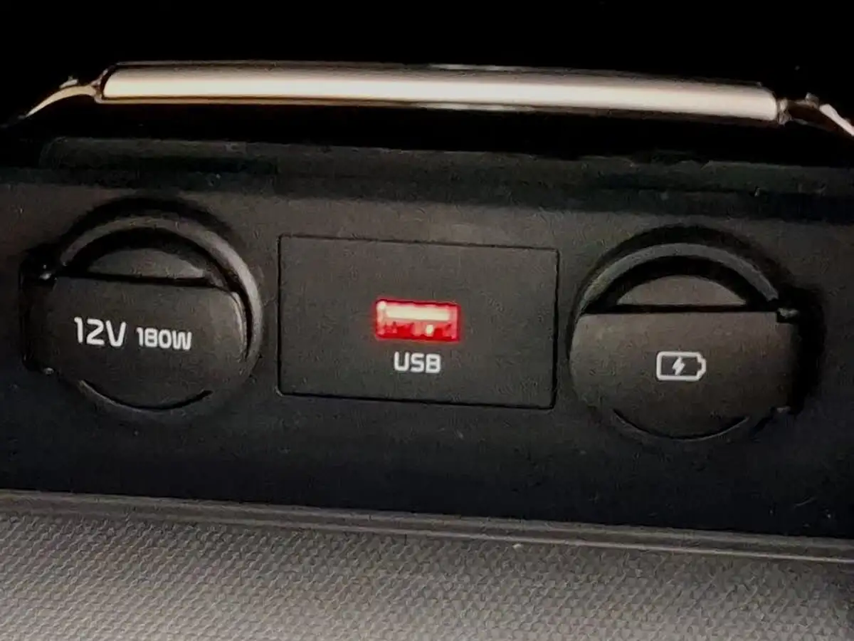 2022-kia-pro-ceed-15-t-gdi-gt-line-big-15