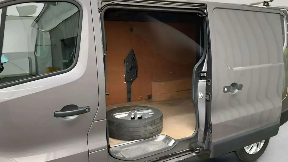 2019-renault-trafic-16dci-ll29-125-sport-nav-energy-125-e6-panel-van-big-6