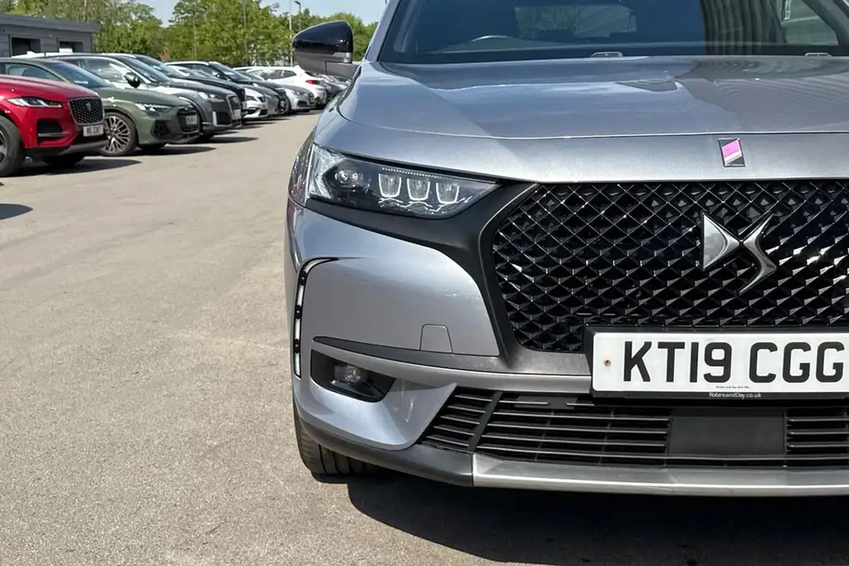 2019-ds-ds-7-crossback-20bluehdi-performance-line-big-26