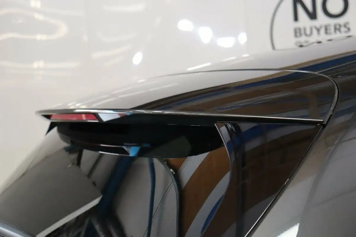 2020-mercedes-benz-eqc-e-eqc-400-amg-line-big-23