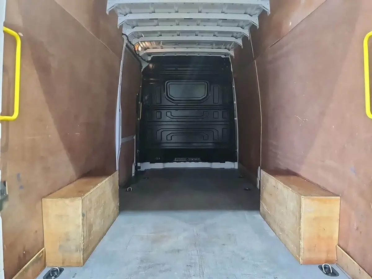 2020-volkswagen-crafter-20tdi-cr35-lwb-trendline-140pseu6dt-e-big-24