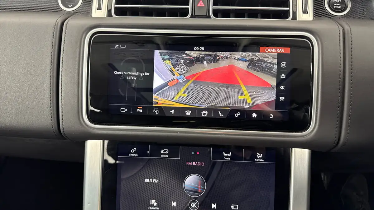 2019-land-rover-range-rover-20p400e-phev-autobiography-lwbss-big-17