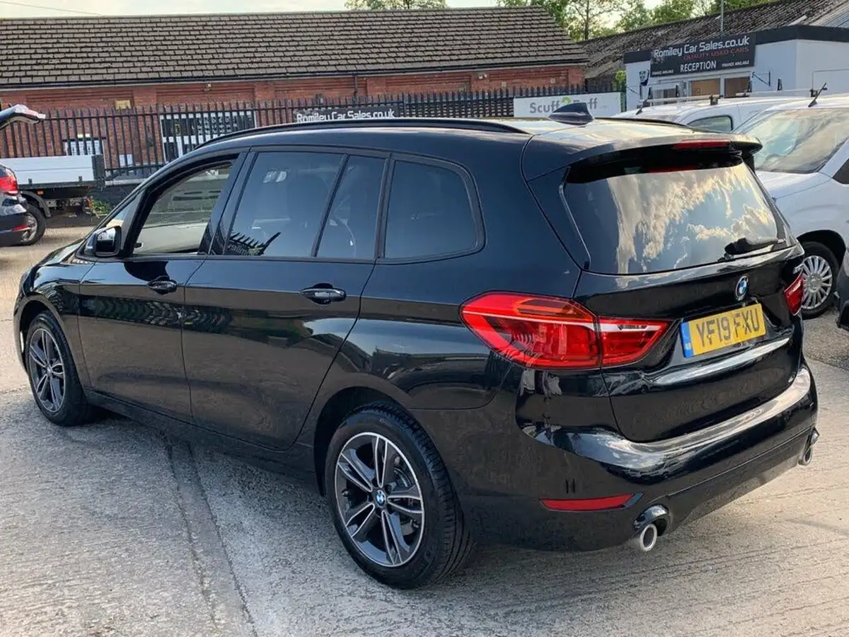 2019-bmw-2-series-20td-220d-sport-gran-tourer-5d-auto-big-4