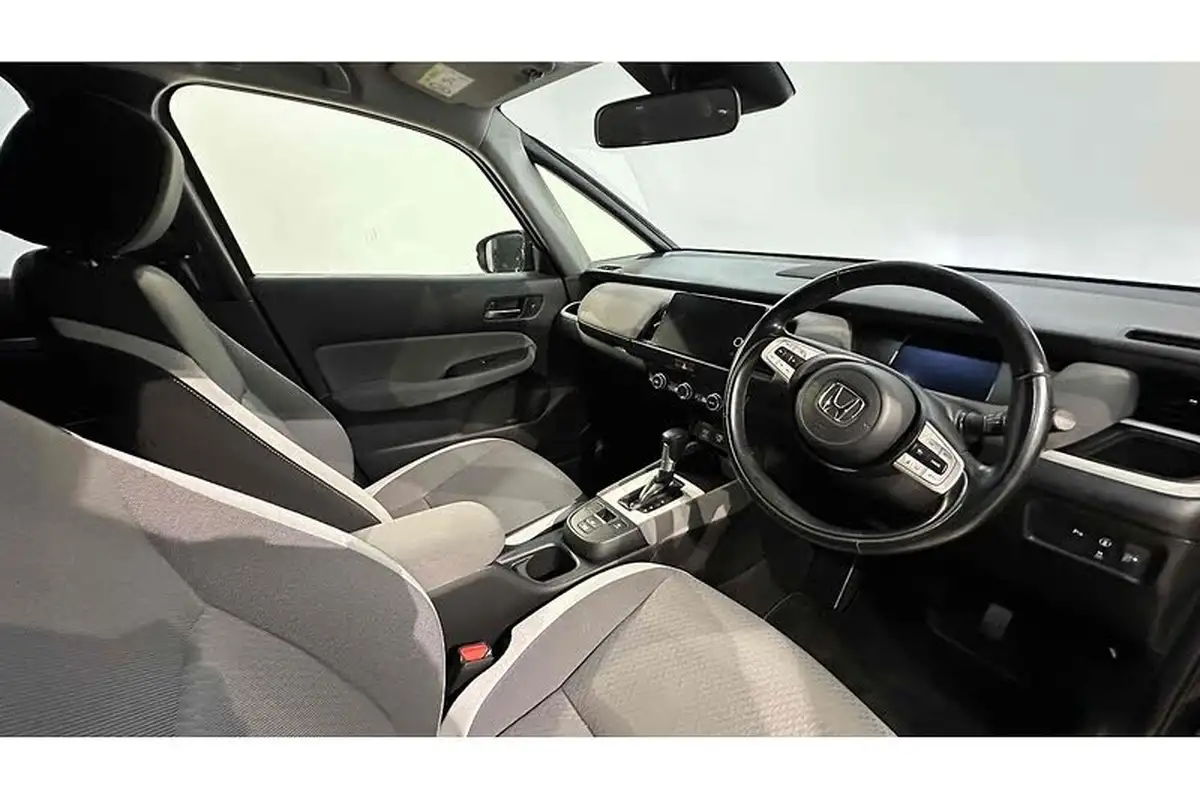 2021-honda-jazz-15-i-mmd-crosstar-ex-109ps-two-tone-big-23