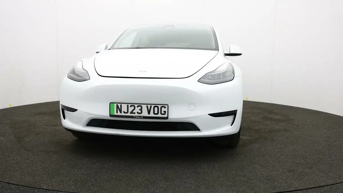 2023-tesla-model-y-e-rwd-big-56