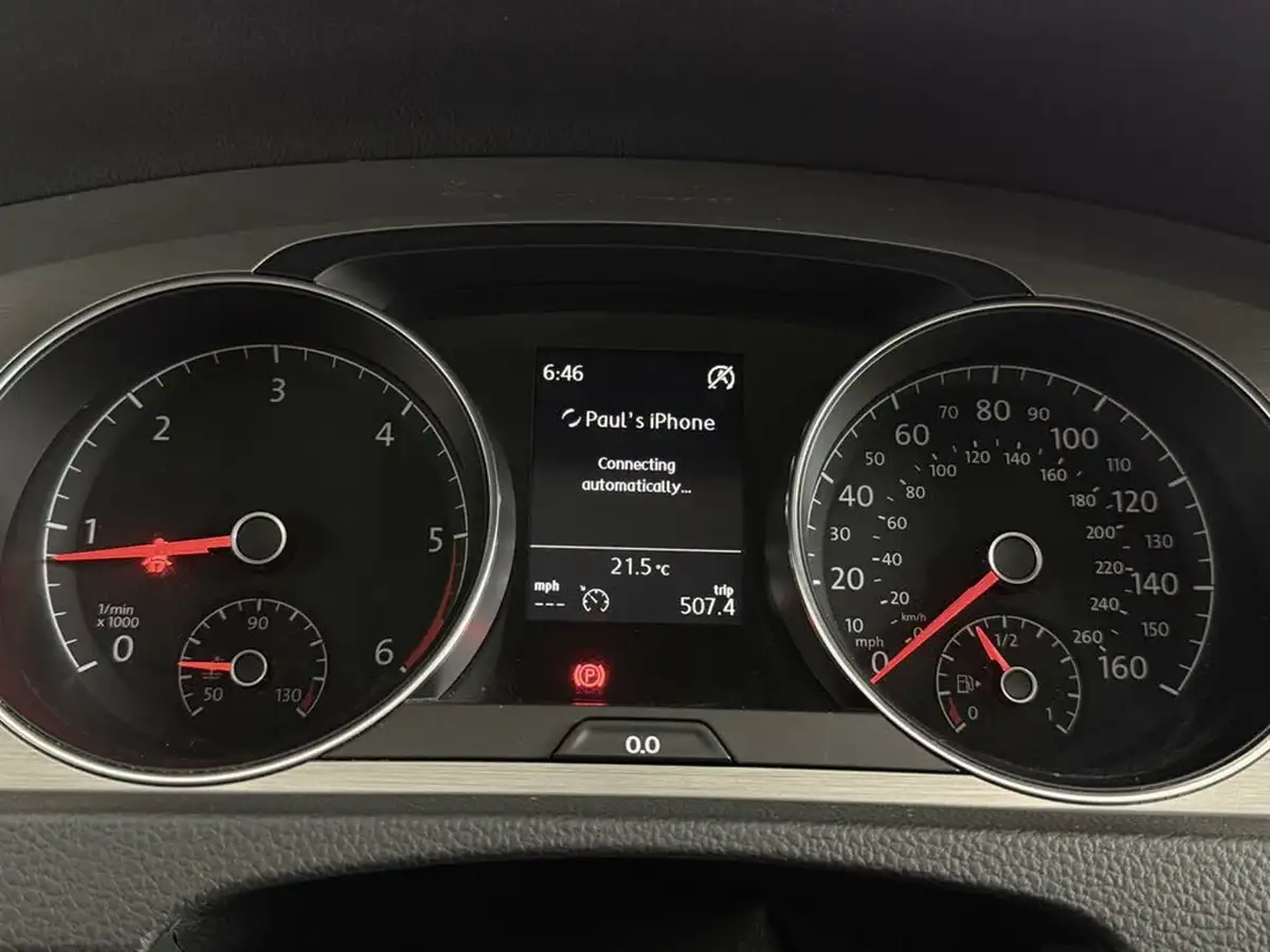 2014-volkswagen-golf-16tdi-se-ss-hatchback-5d-big-21