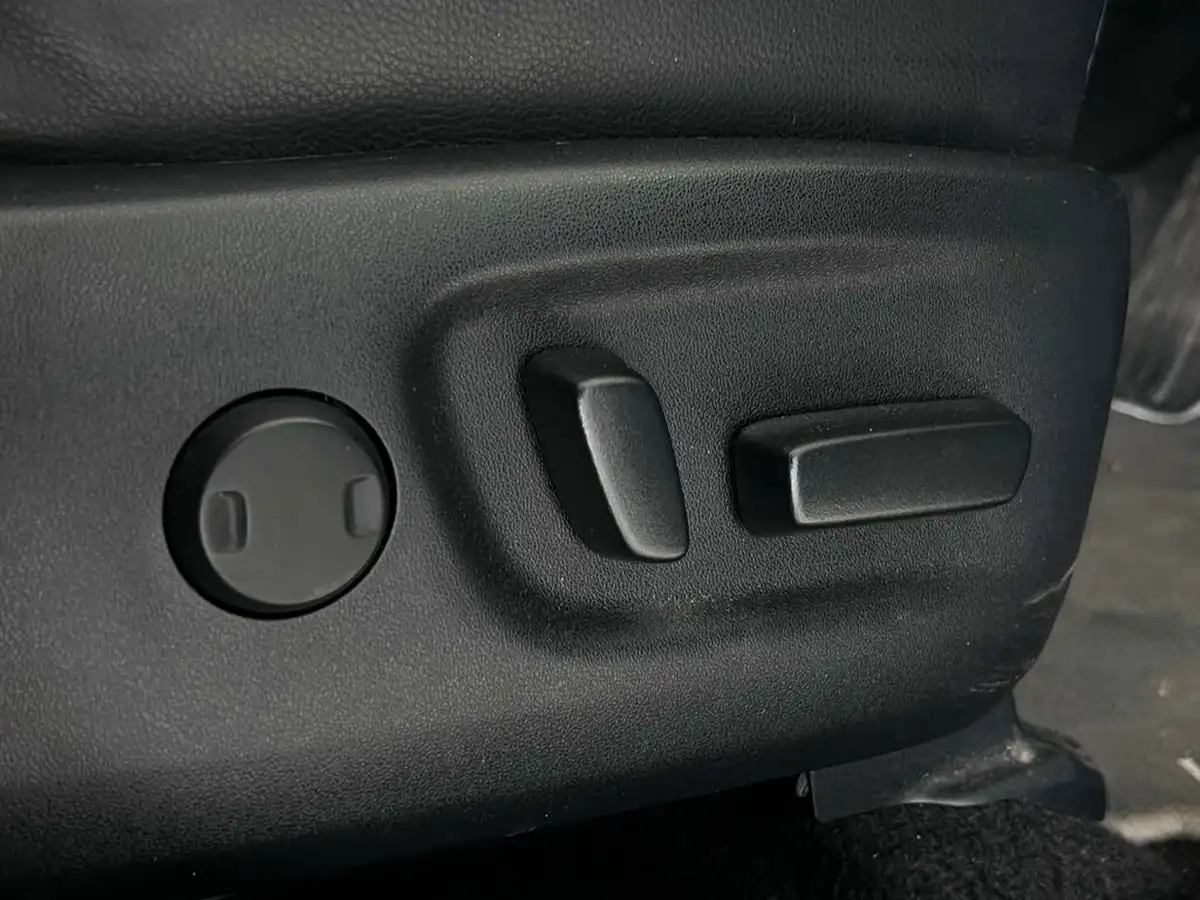 2017-toyota-rav4-25-vvt-i-icon-big-20