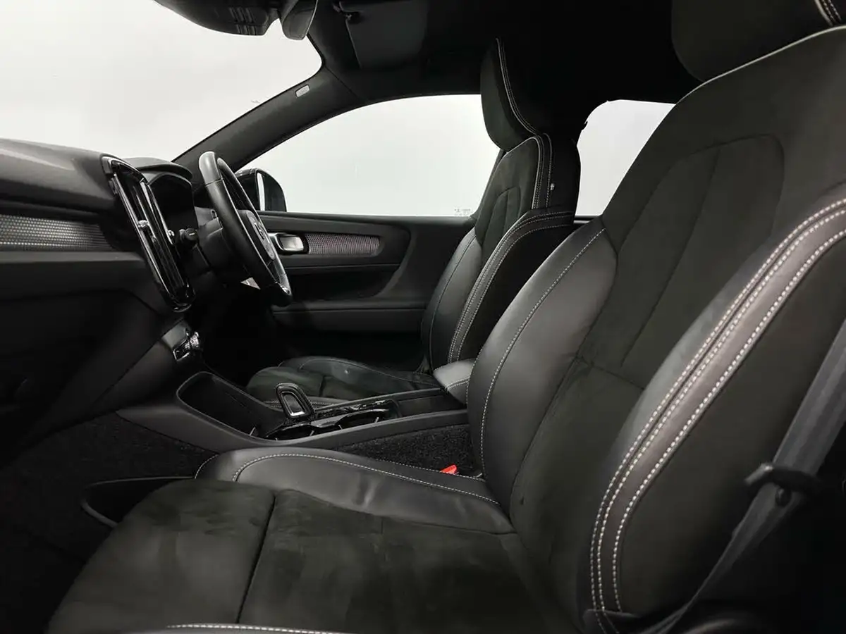 2021-volvo-xc40-15-t4-r-design-211bhp-big-28