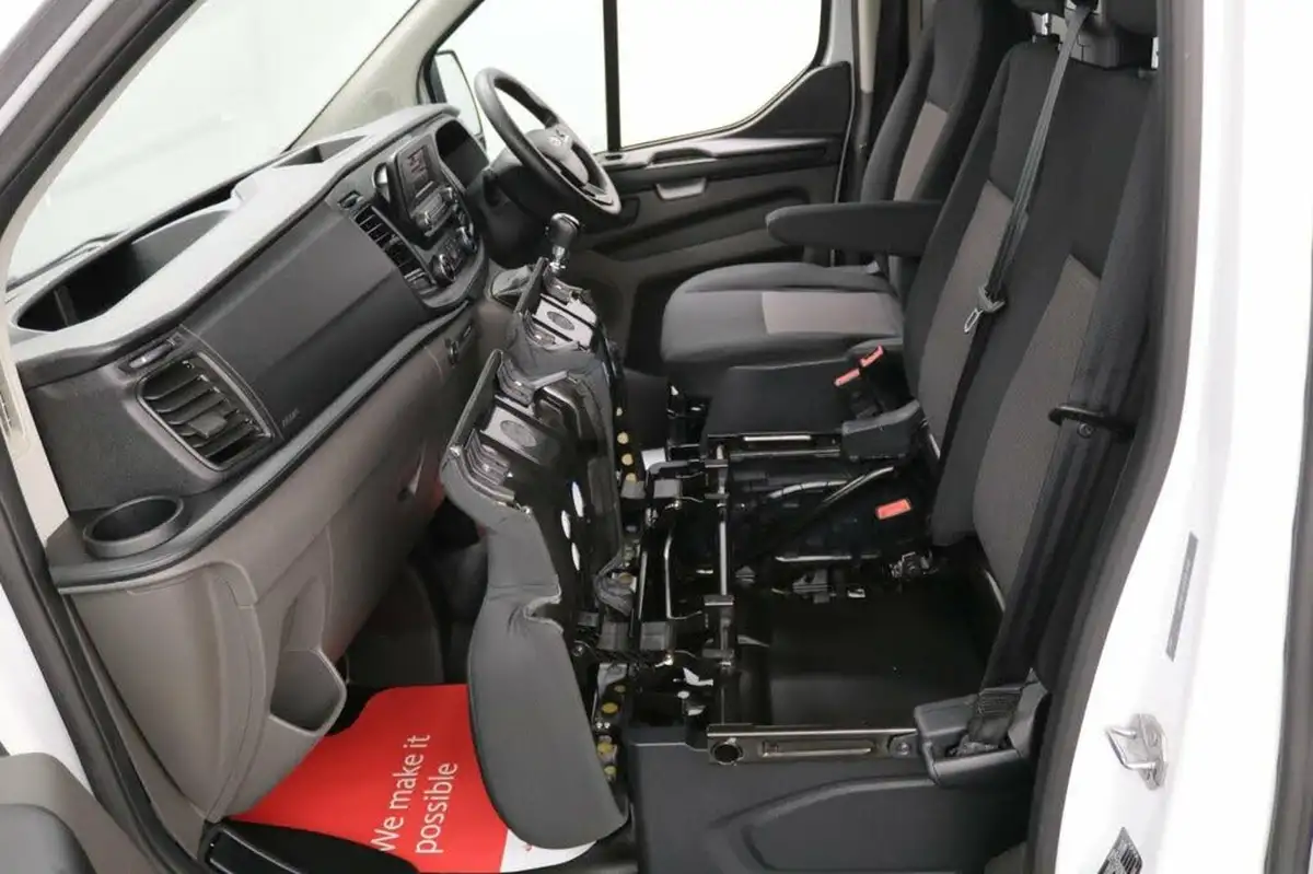 2020-ford-transit-custom-20tdci-280-l1h1-leader-105pseu6dt-panel-van-big-21