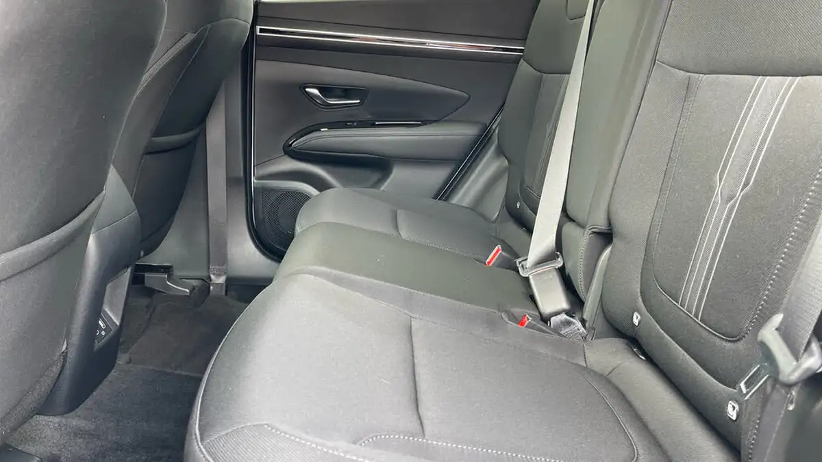 2022-hyundai-tucson-16-t-gdi-premium-150ps-big-13