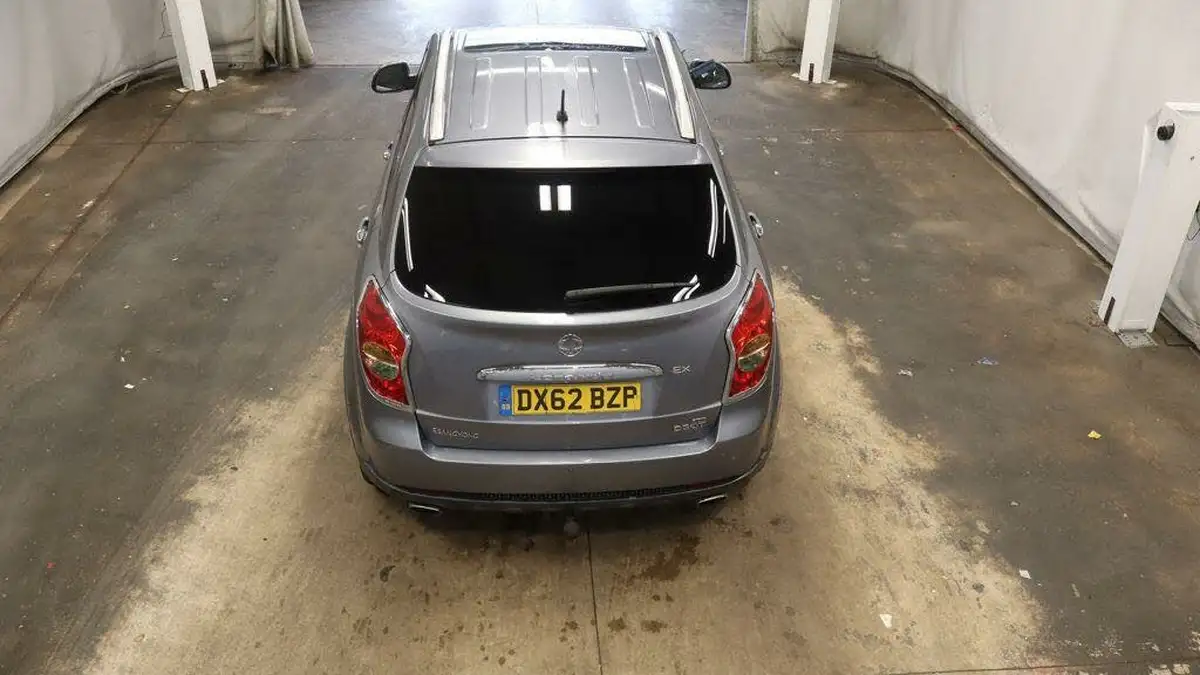 2012-kgm-ssangyong-korando-20td-ex-auto-big-13
