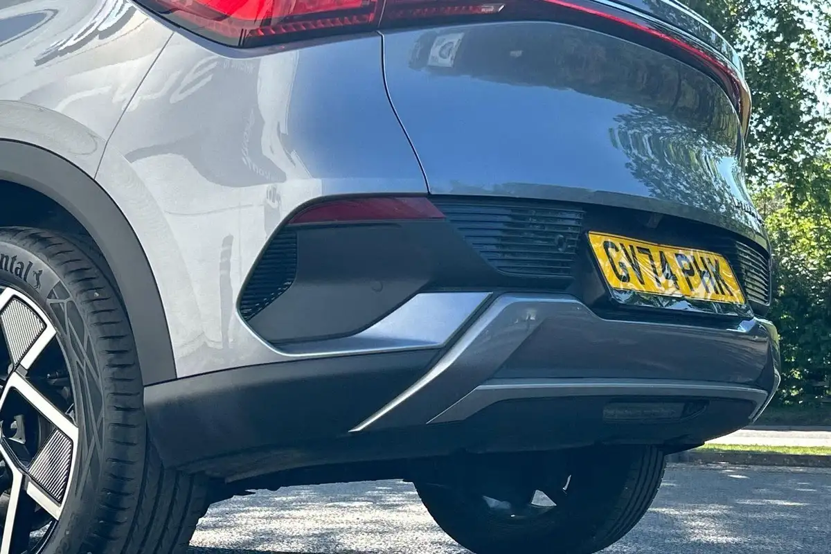 2024-byd-atto-3-e-design-big-60