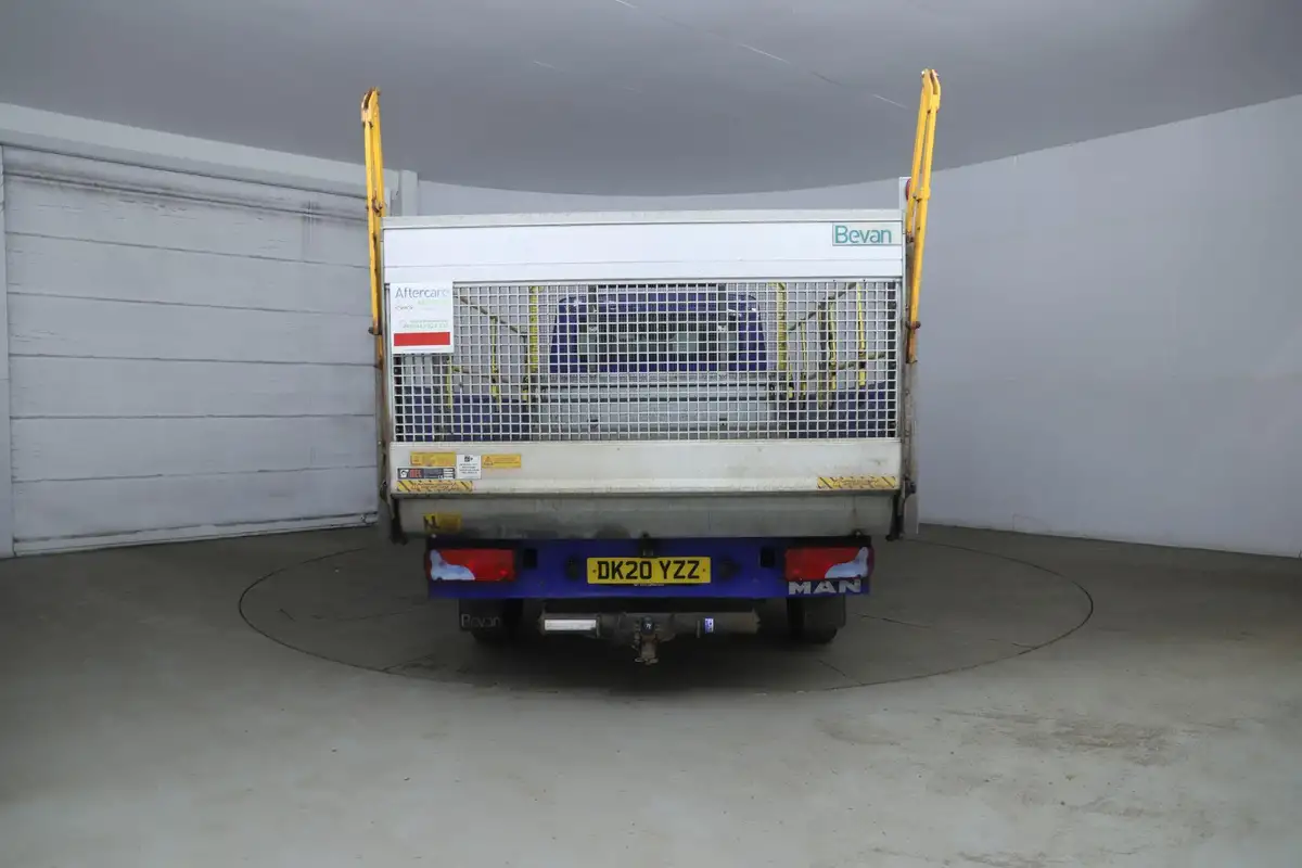 2020-man-tge-20-td-3140-long-140pseu6-rwd-chassis-cab-big-4