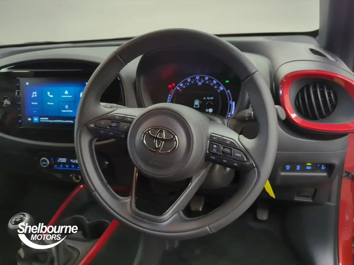 2024-toyota-aygo-x-10-vvt-i-edge-big-3