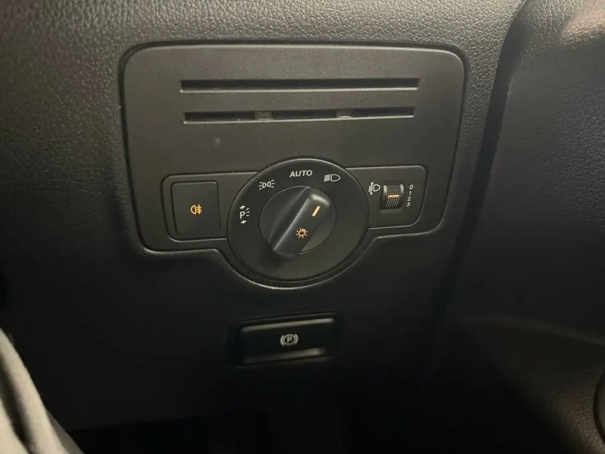 2019-mercedes-benz-vito-21cdi-tourer-pro-114-long-big-30