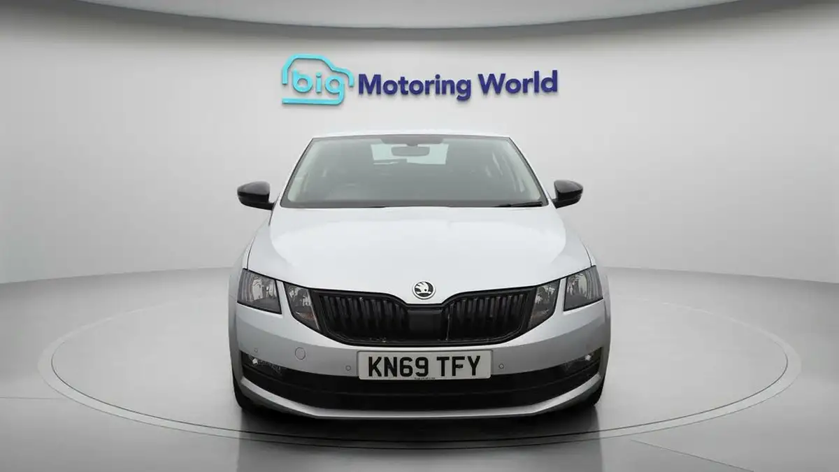 2019-skoda-octavia-15-tsi-se-technology-act-hatchback-big-2