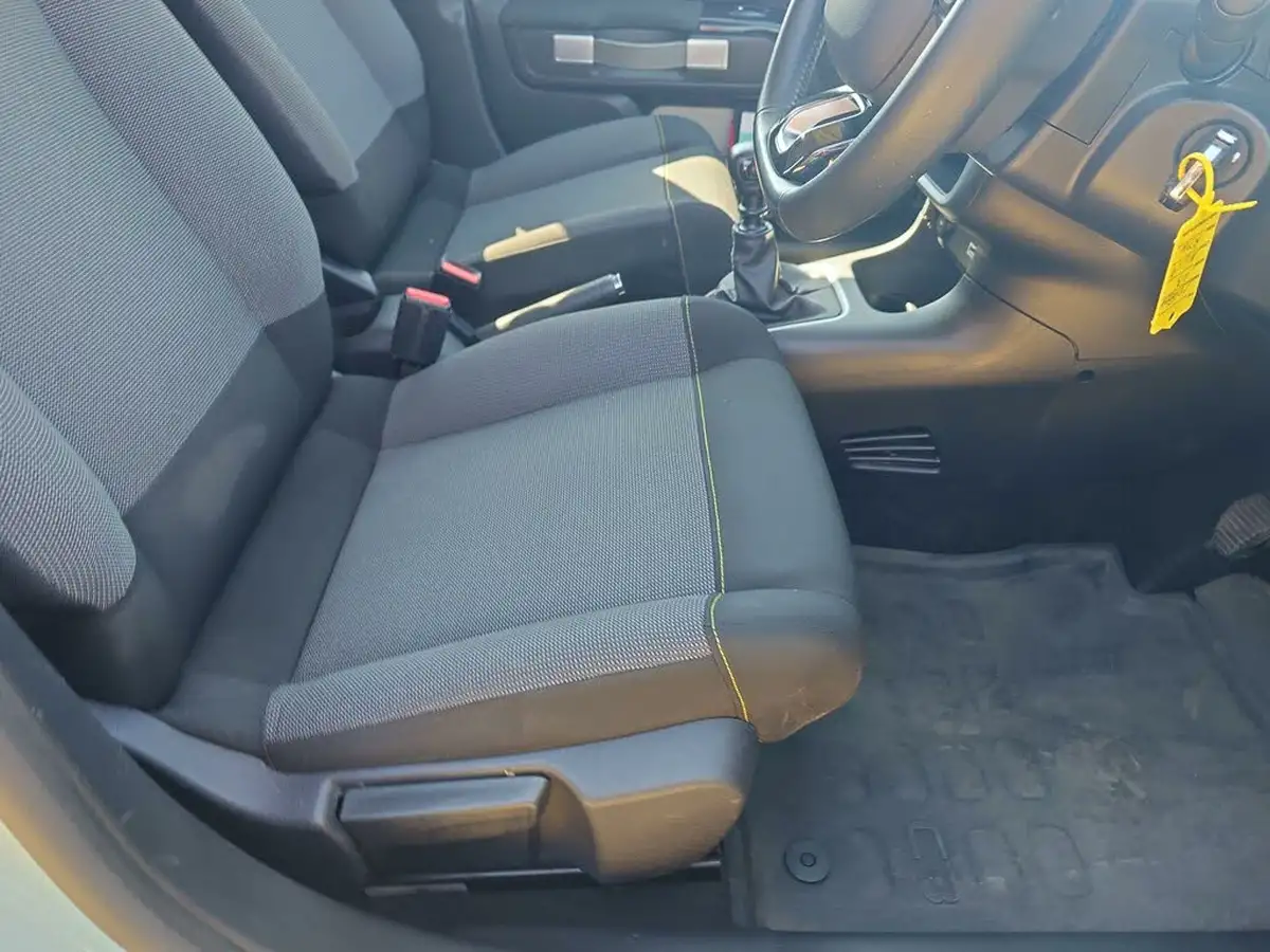 2019-citroen-c3-12-puretech-flair-110ps-ss-big-32