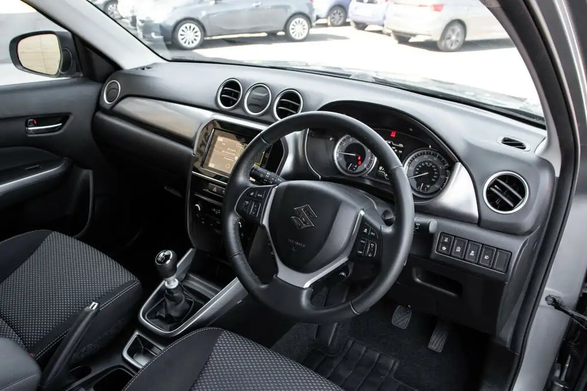 2021-suzuki-vitara-14-boosterjet-sz-t-big-3